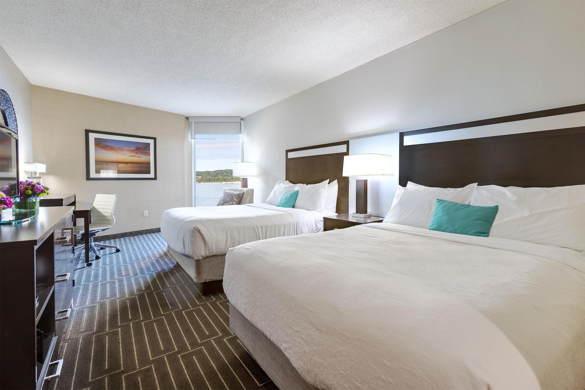 West Bay Beach, A Holiday Inn Resort Traverse City Exterior photo
