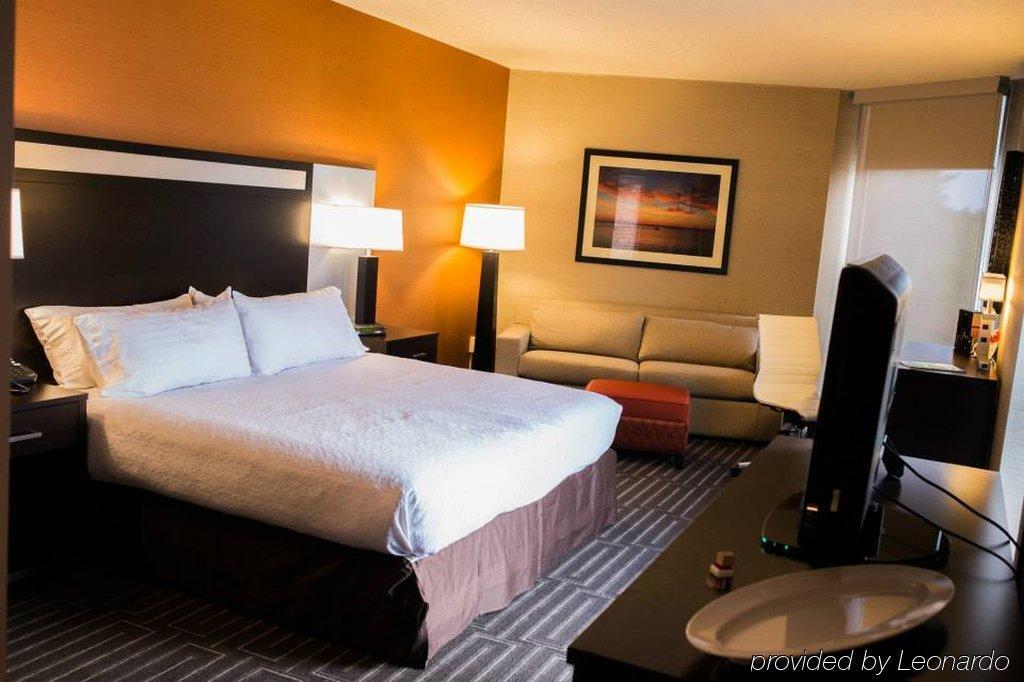 West Bay Beach, A Holiday Inn Resort Traverse City Exterior photo