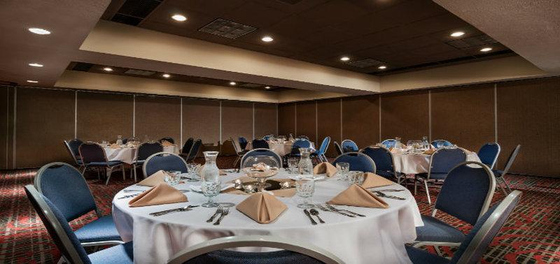 West Bay Beach, A Holiday Inn Resort Traverse City Exterior photo