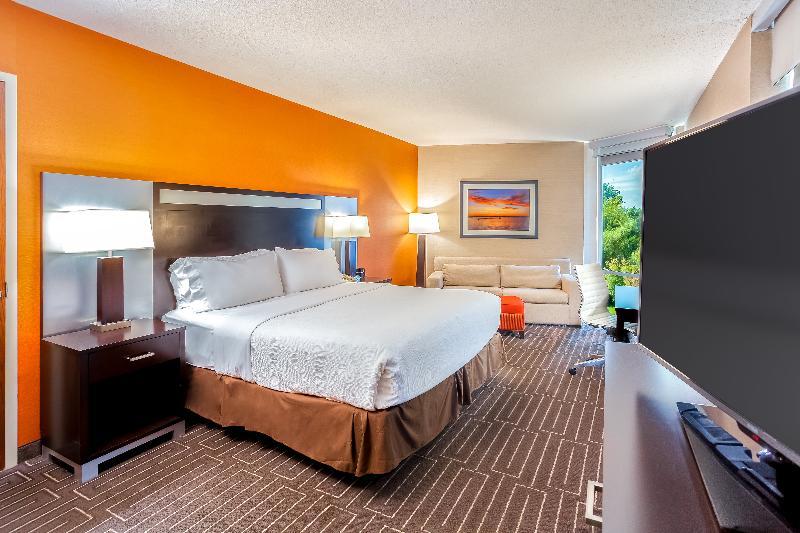 West Bay Beach, A Holiday Inn Resort Traverse City Exterior photo